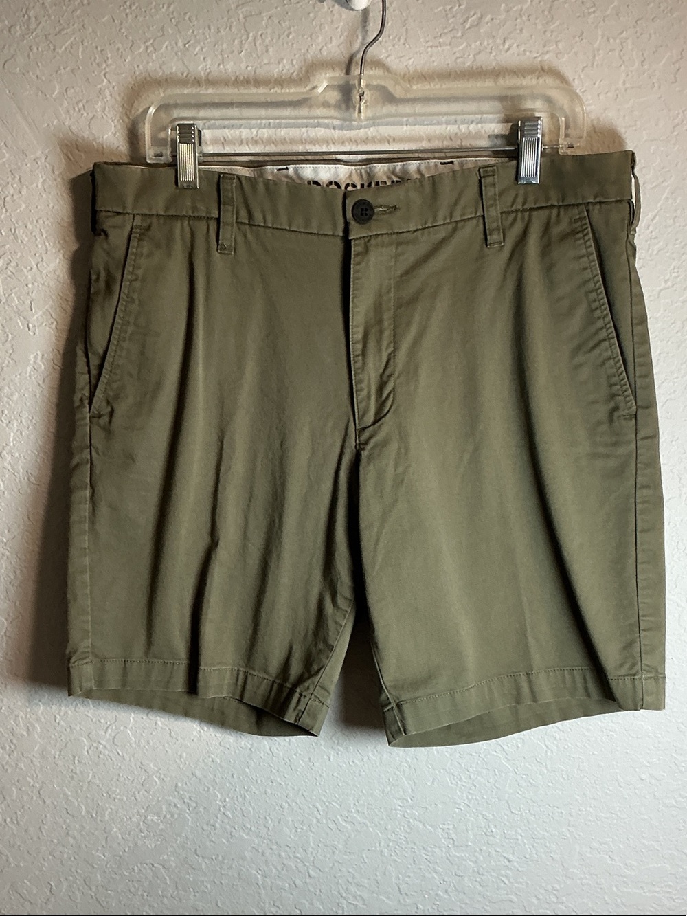 Dockers Men's Olive Flat-Front Shorts